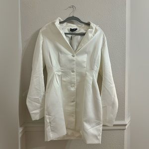 PrettyLittleThing Satin Blazer Dress